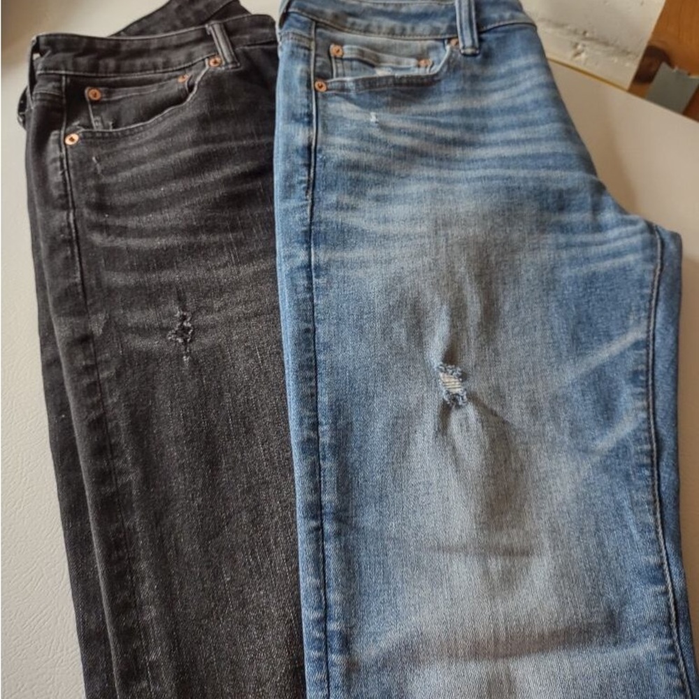 Two pair of men’s Ambercrombie Jeans